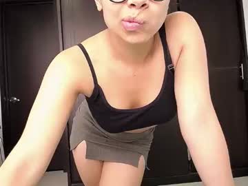 سكس ديوث اثنان من الرجال ينيكو فتاة مربربة